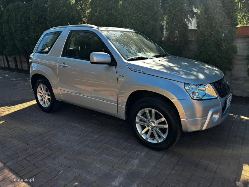 Suzuki Grand Vitara 12