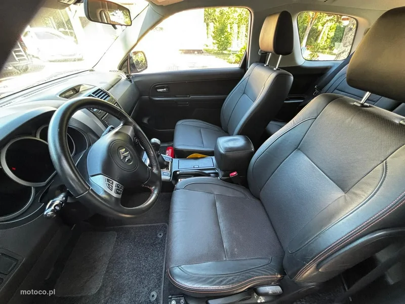 Suzuki Grand Vitara 25