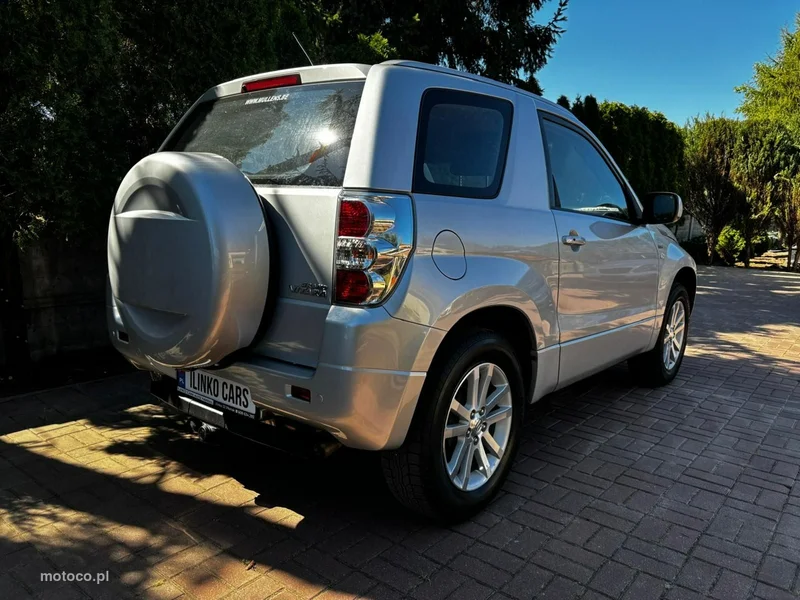 Suzuki Grand Vitara 10