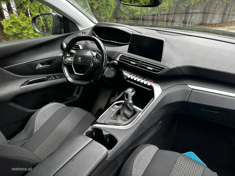Peugeot 5008 28