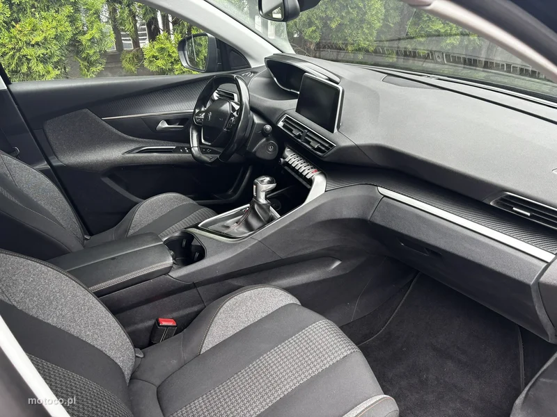 Peugeot 5008 30