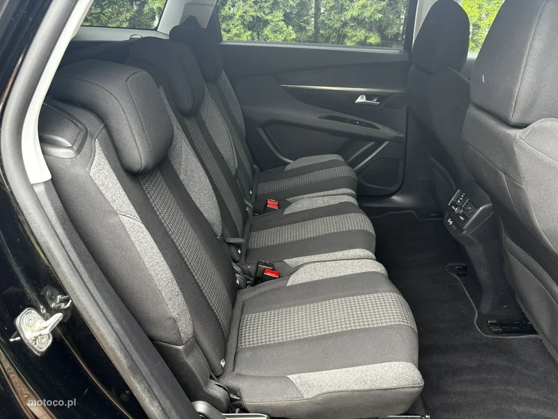 Peugeot 5008 31