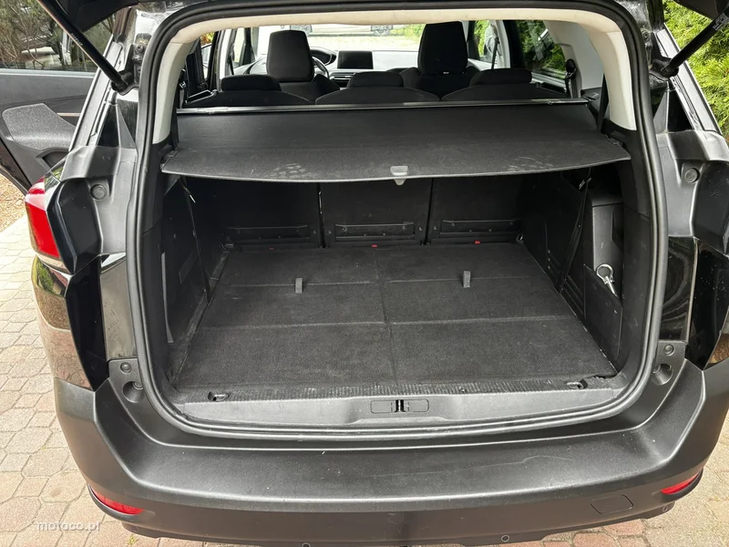 Peugeot 5008 35