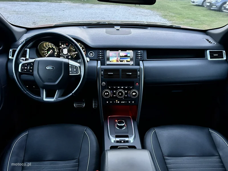 Land Rover Discovery Sport 12