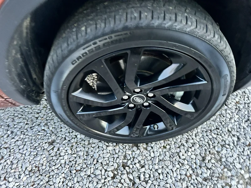 Land Rover Discovery Sport 25