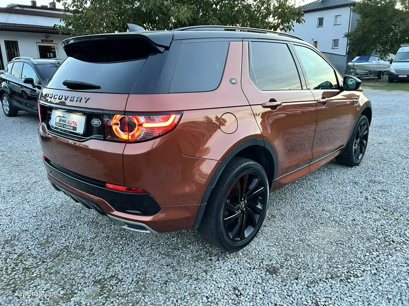 Land Rover Discovery Sport 5