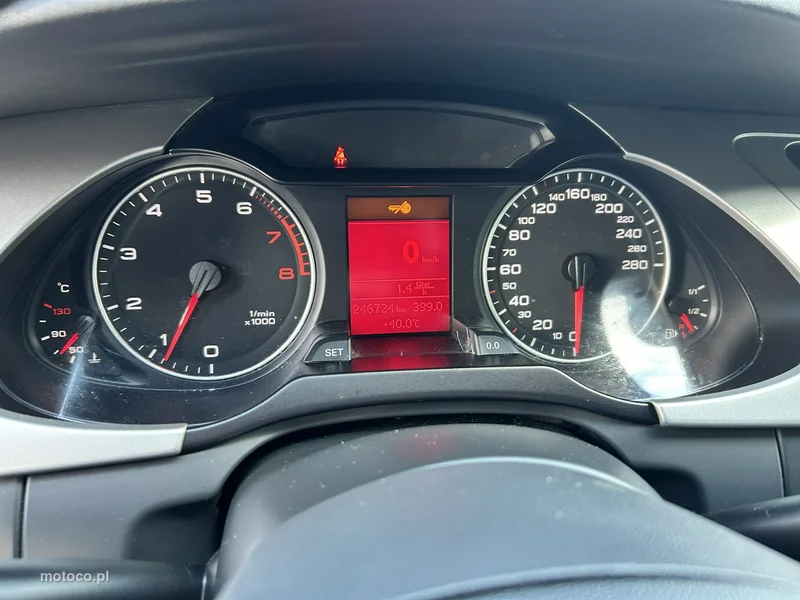 Audi A4 B8 13