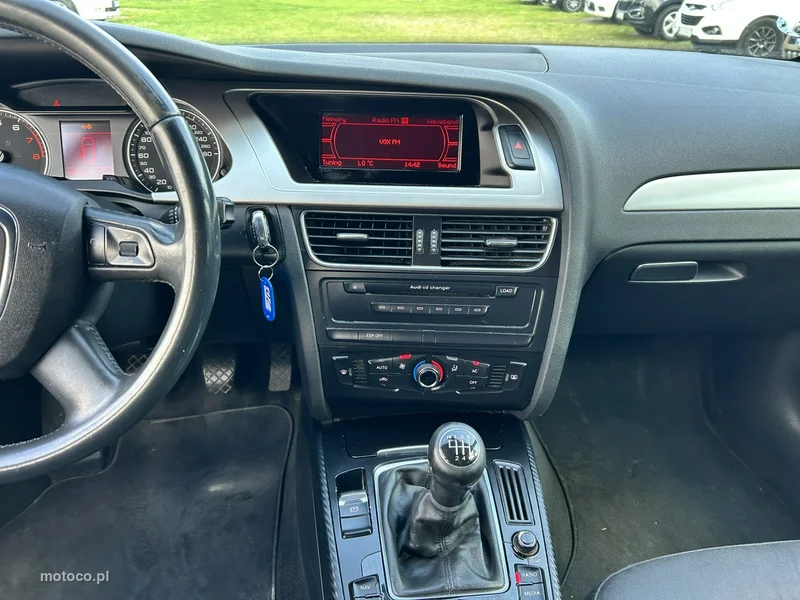 Audi A4 B8 10