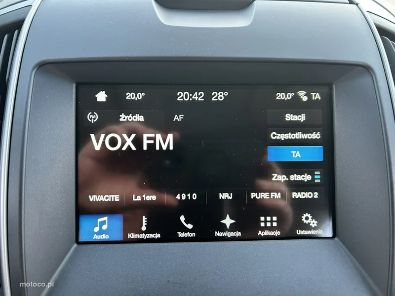 Ford S-Max II 16