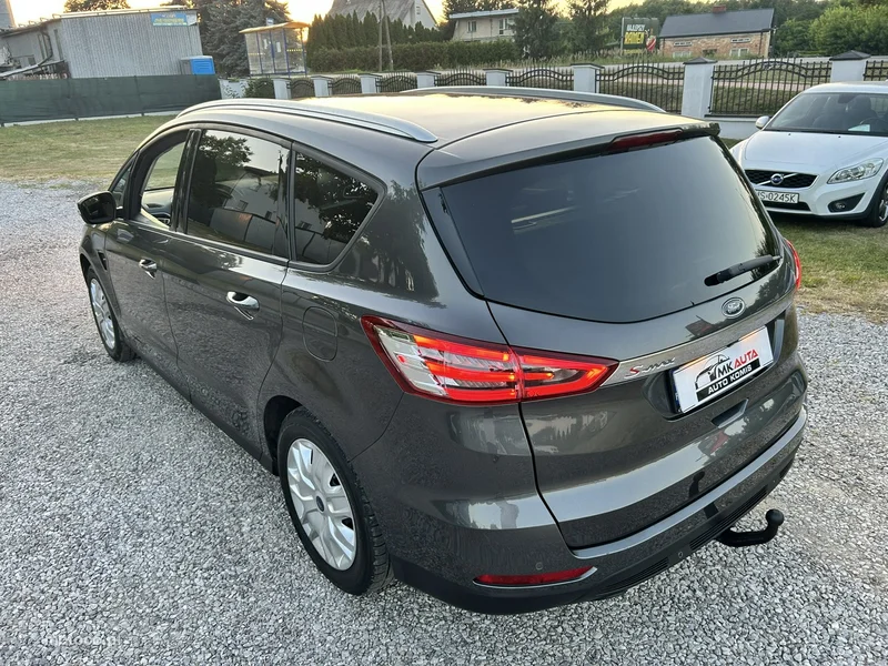 Ford S-Max II 22