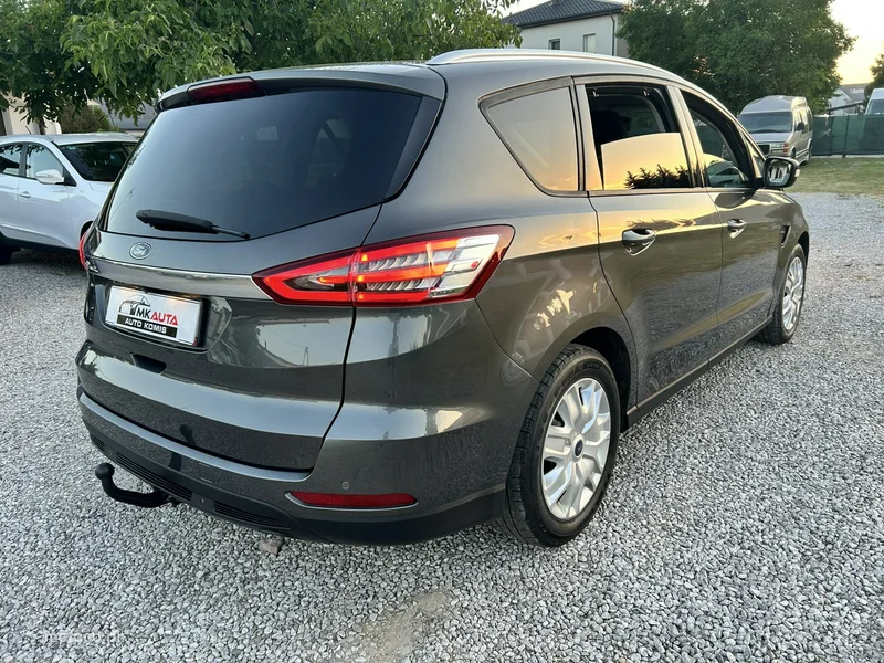 Ford S-Max II 5