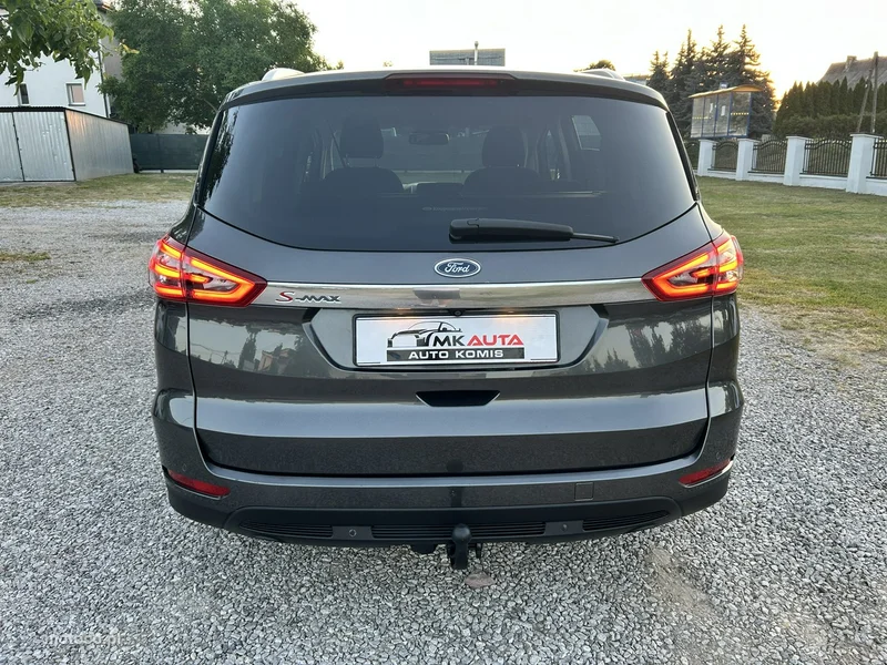 Ford S-Max II 6