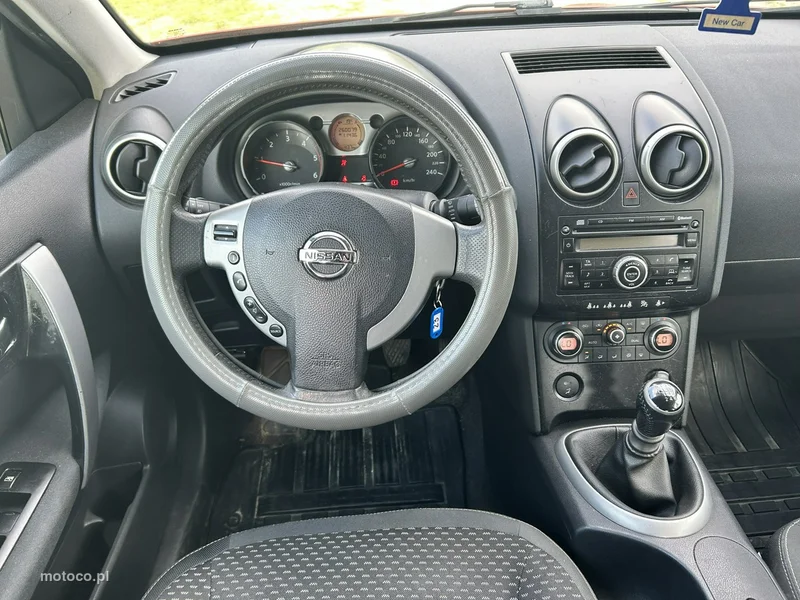 Nissan Qashqai 11