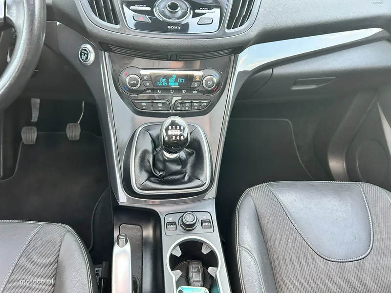 Ford Kuga II 18