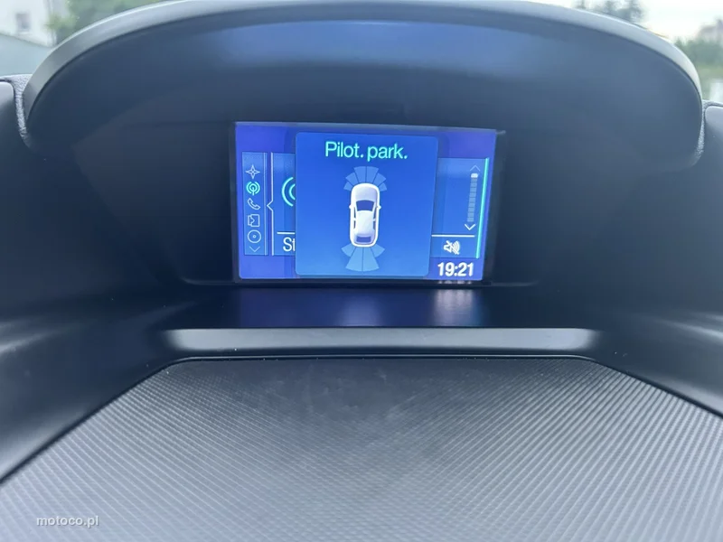 Ford Kuga II 19
