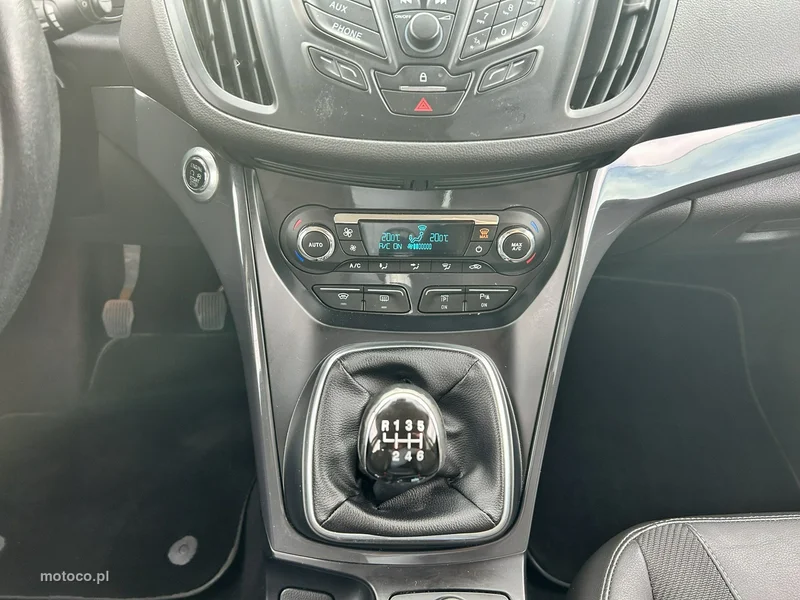 Ford Kuga II 11