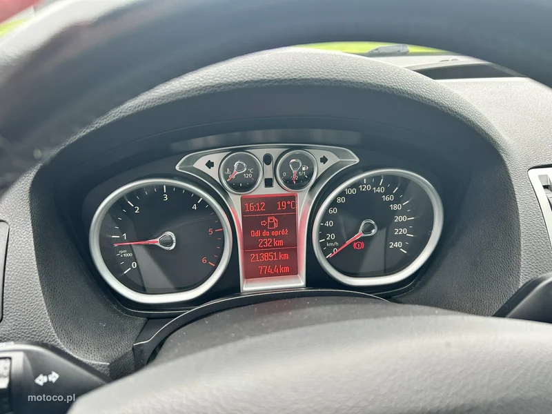 Ford Kuga I 12