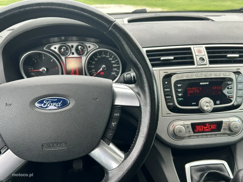 Ford Kuga I 17