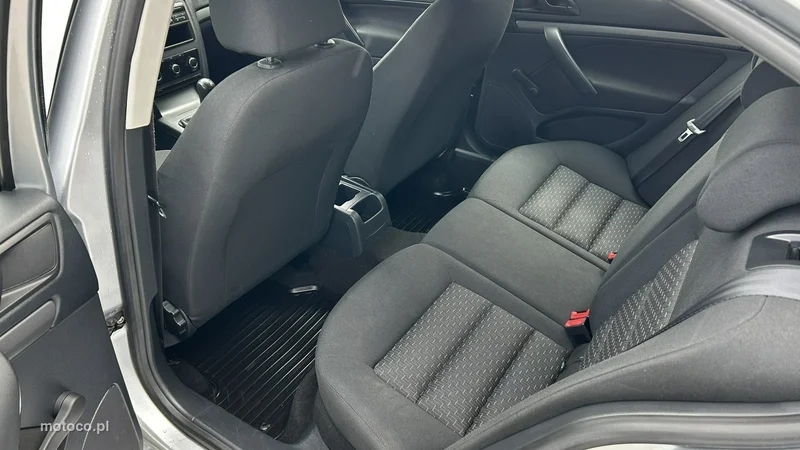 Skoda Octavia II 10