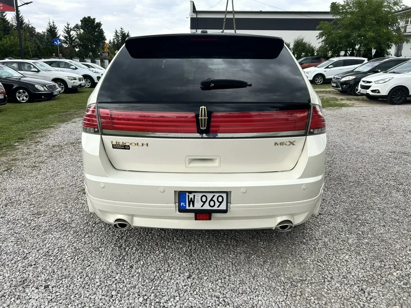 Lincoln MKX 6