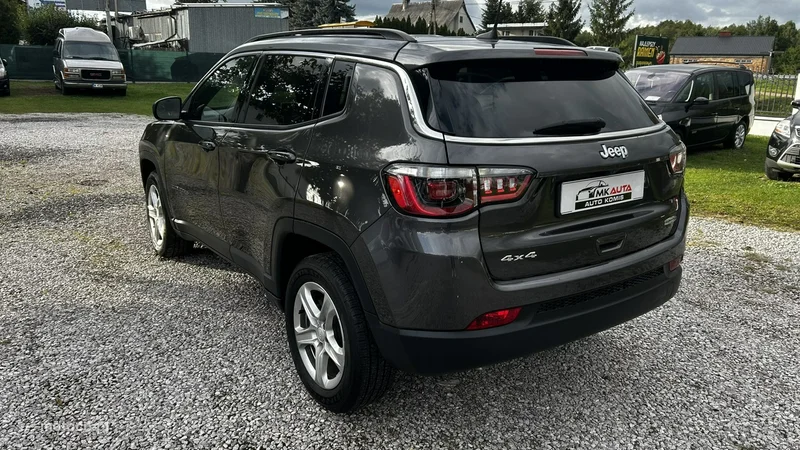 Jeep Compass 6