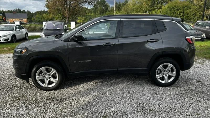 Jeep Compass 8