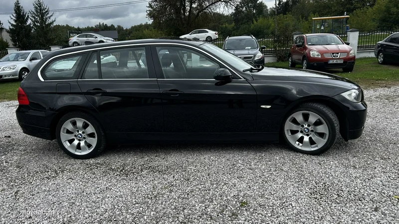 BMW Seria 3 E90 325 4