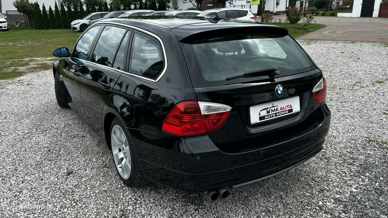 BMW Seria 3 E90 325 7