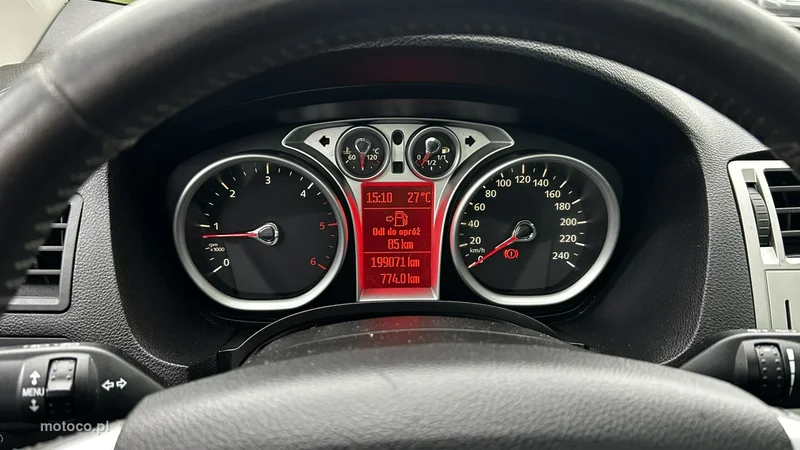 Ford Kuga I 11