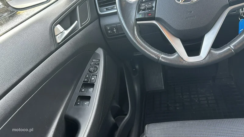 Hyundai TUCSON 12