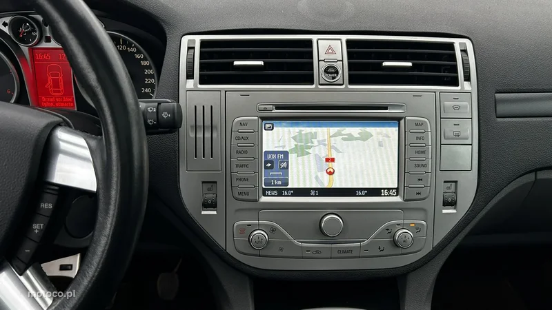 Ford Kuga I 14