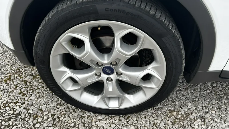 Ford Kuga I 22