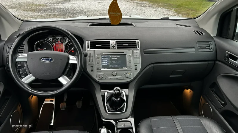 Ford Kuga I 10