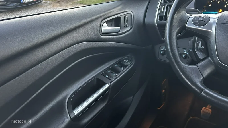 Ford Kuga II 12