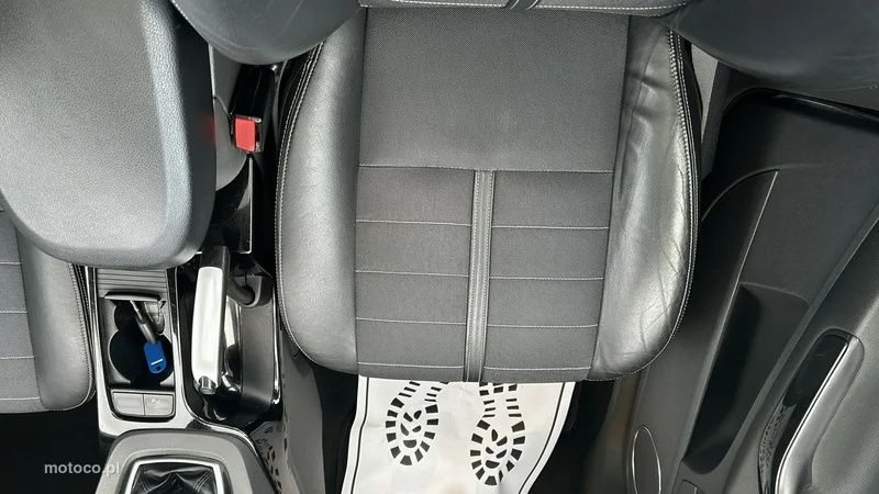 Ford Kuga I 13