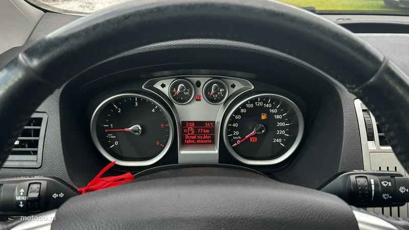 Ford Kuga I 10
