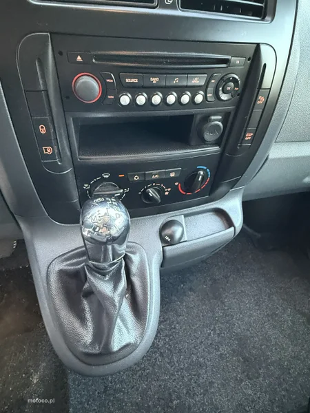 Peugeot Expert 8