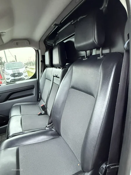 Peugeot Expert 5