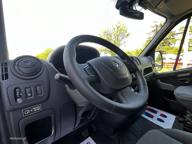 Renault Master 18