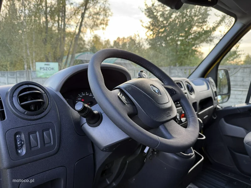 Renault Master 8