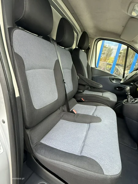 Opel Vivaro 6