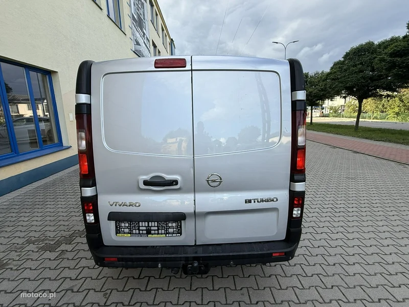 Opel Vivaro 10