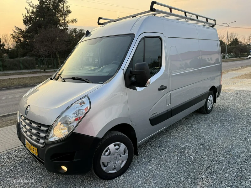 Renault Master 9