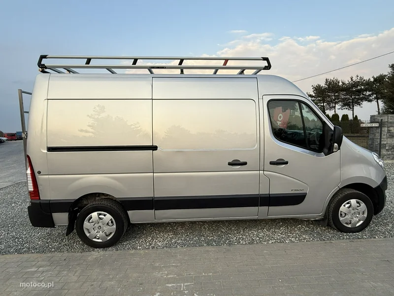 Renault Master 12