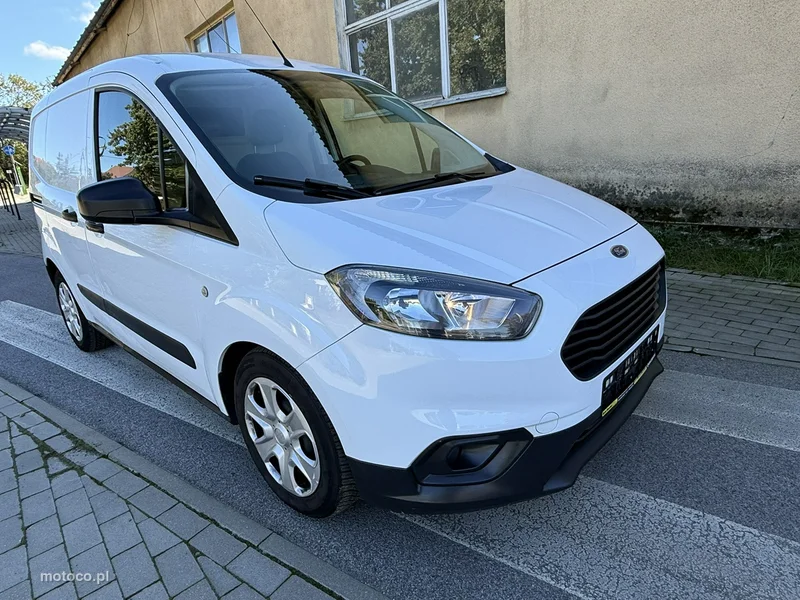 Ford Transit Courier 5