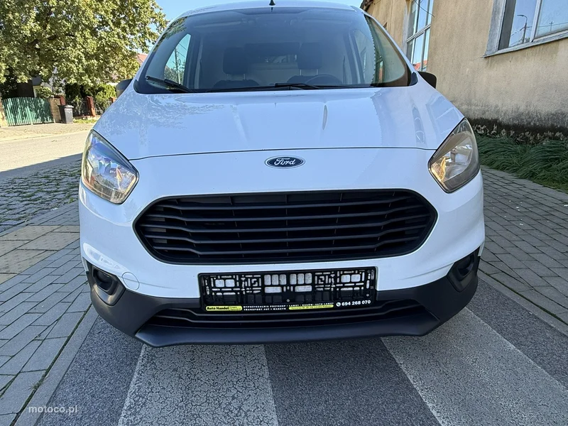 Ford Transit Courier 15