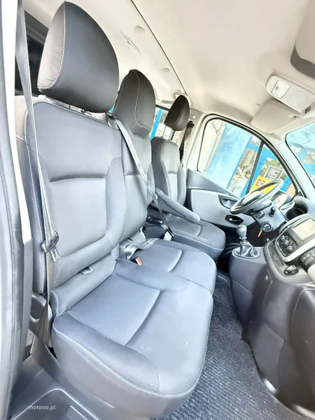 Renault Trafic 6