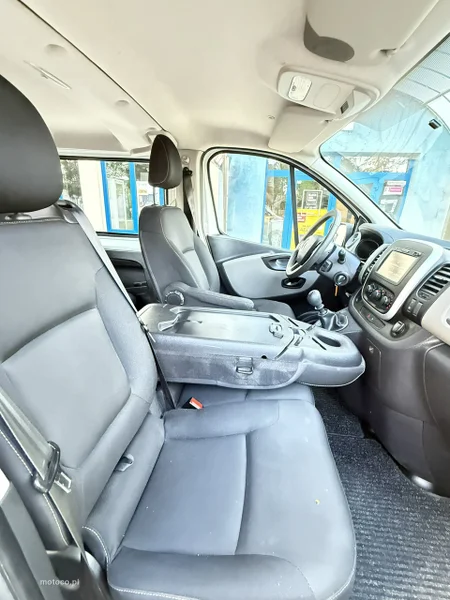 Renault Trafic 14