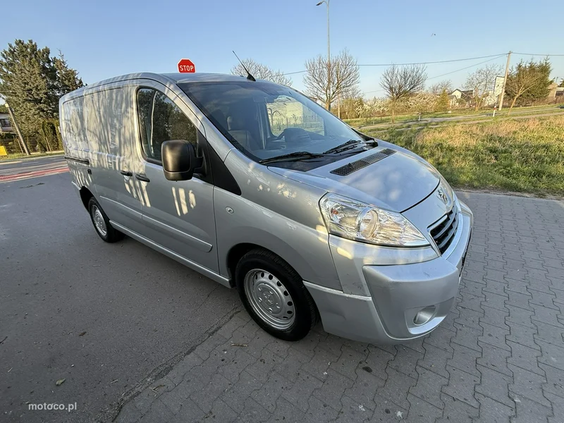 Peugeot Expert 5