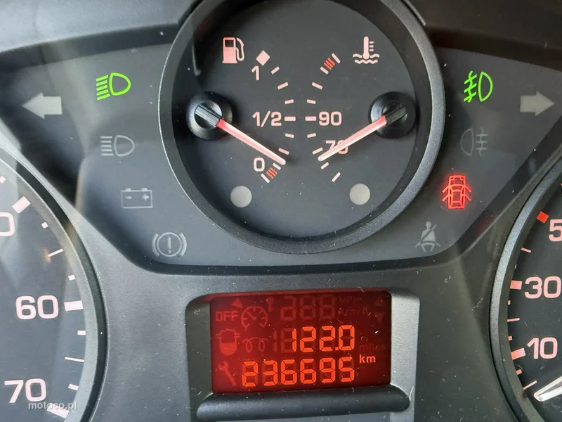 Peugeot Expert 9